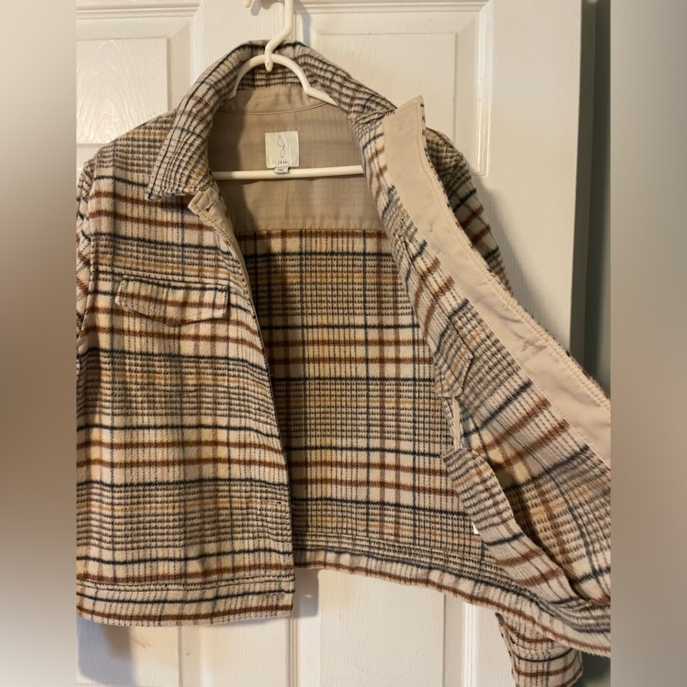 Joie Cropped Plaid Shacket - Picture 4 of 9